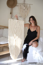 Load image into Gallery viewer, LE VANIA