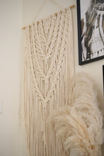 Load image into Gallery viewer, LE VANIA