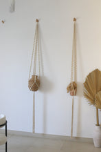 Load image into Gallery viewer, LARGE MACRAME PLANT HANGER 4 BRANCHES