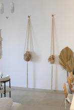 Load image into Gallery viewer, LARGE MACRAME PLANT HANGER 4 BRANCHES